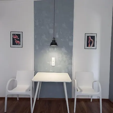 2 комнаты Apartment