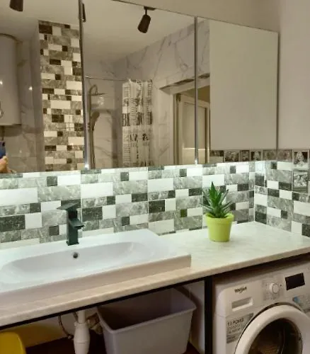 2 комнаты Apartment